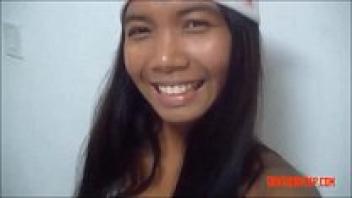 Thai teen Heather Deep's HD Christmas porno deepthroat throatpie video