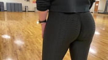 Gorgeous Girl at the Fitness Centre