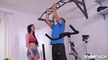 In 69, gym love with hottie Ashely Ocean eating a huge dong